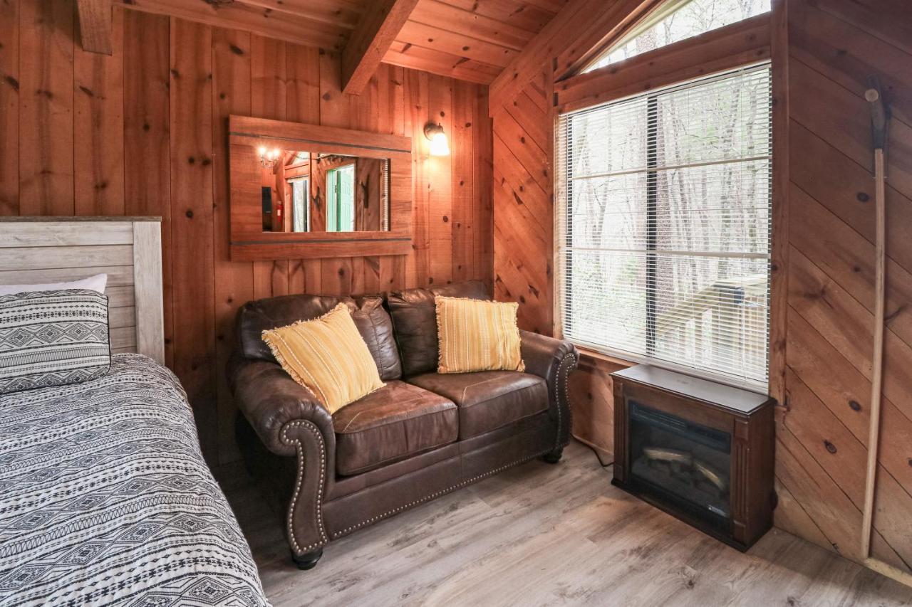 Azalea Pine Bungalow Sautee Nacoochee Exterior photo