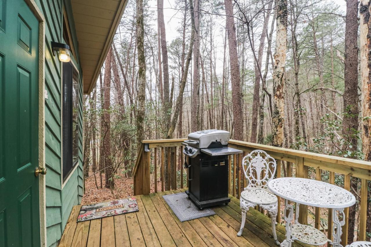 Azalea Pine Bungalow Sautee Nacoochee Exterior photo